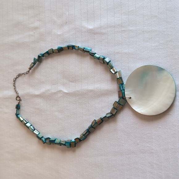 Beaded Fashion Necklace - Picture 6 of 9